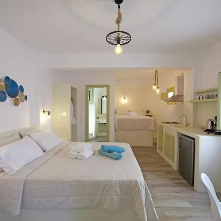 Diasino Apartments And Car Rental Katápola Extérieur photo