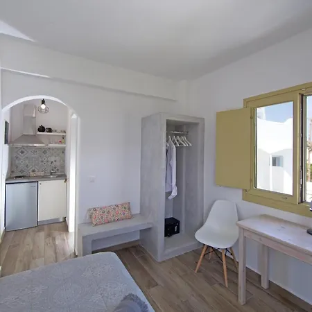 Diasino Apartments And Car Rental Katápola Extérieur photo